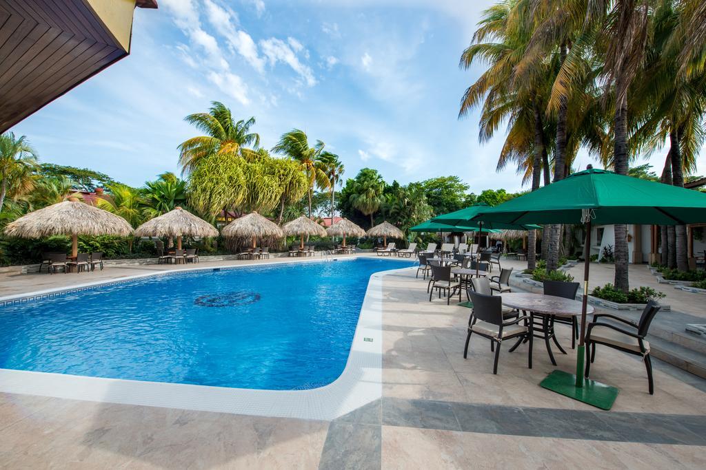 Hotel Globales Camino Real Managua Piscina foto